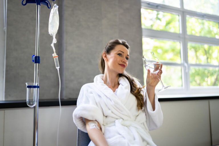 Vitamin Therapy Iv Drip Infusion In Women Blood