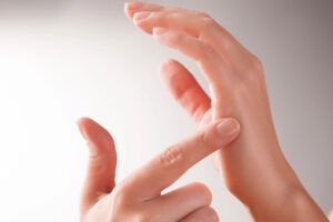 EFT Tapping Vs. EMDR: What's The Difference?