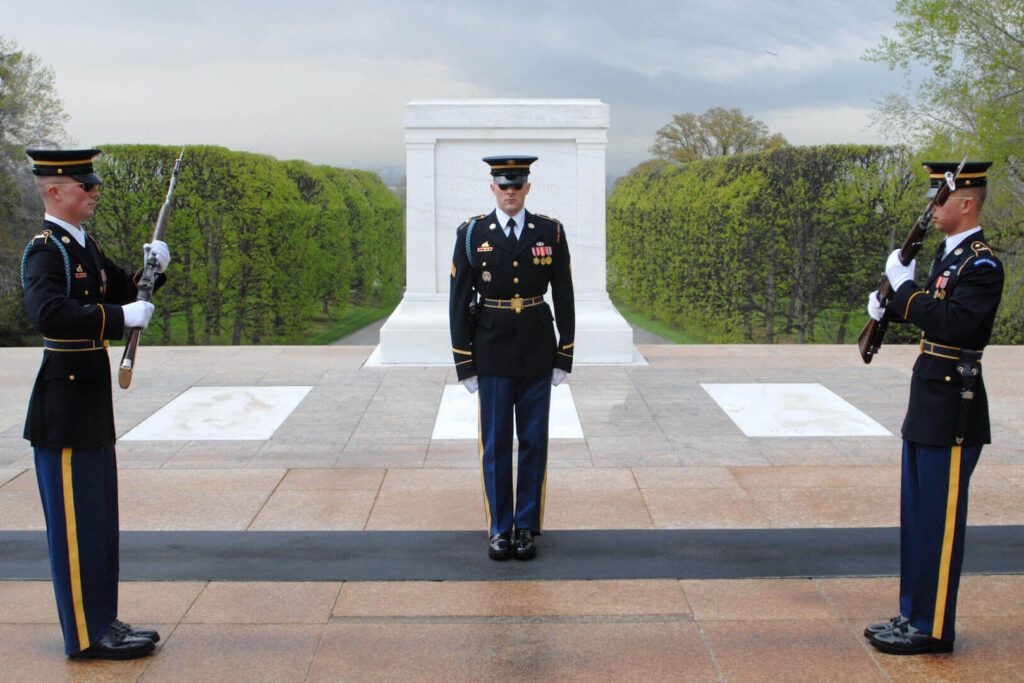 Tomb_of_the_Unknown_Soldiers