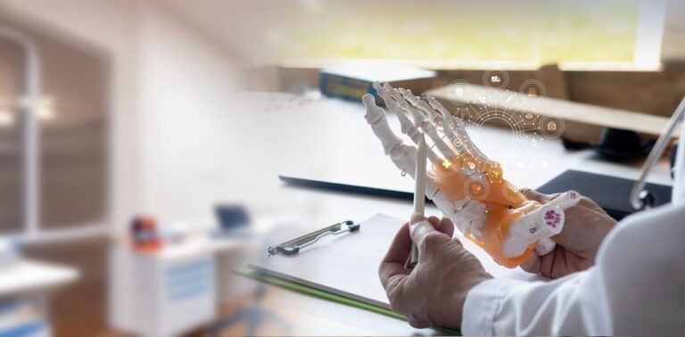 Digital medicine and biomechanics. Conceptualizing the fusion of biomechanics medicine and digital technology.