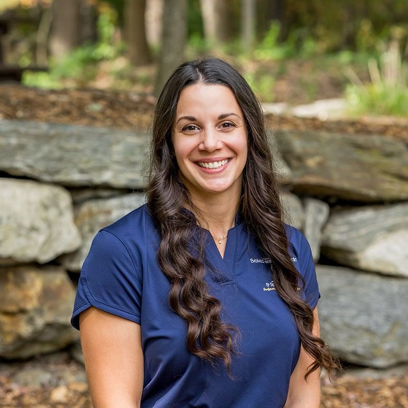 Dr. Lyndsay Martin, DC - Chiropractic Physician