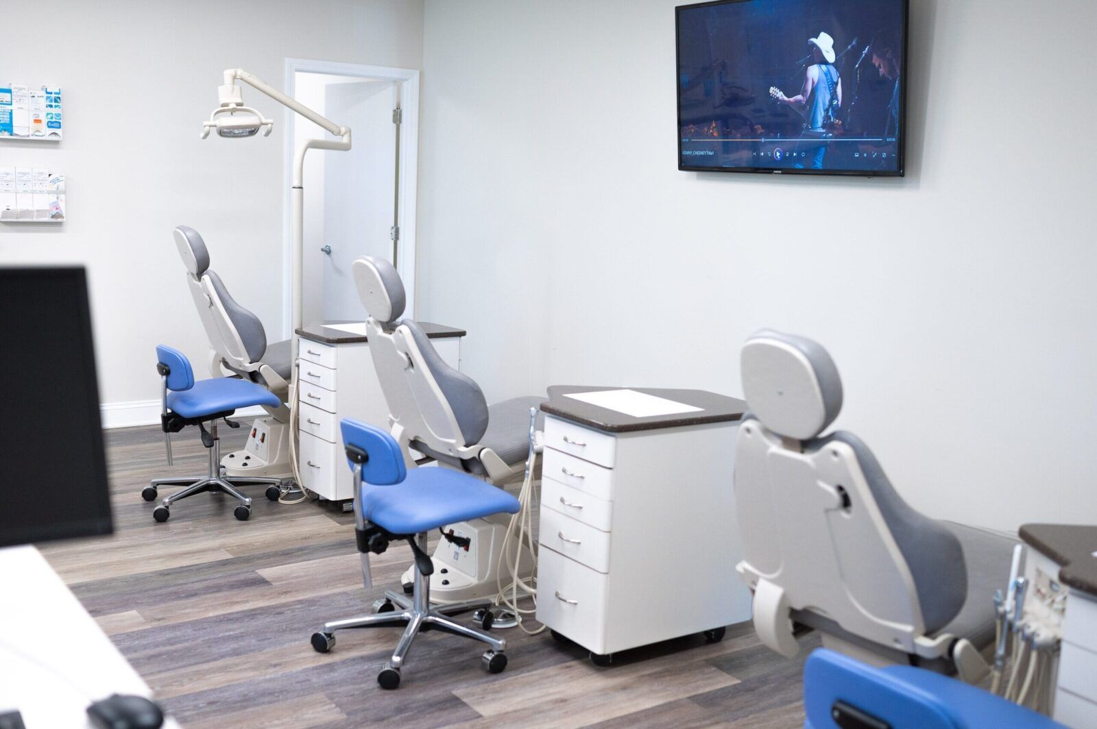 Office treatment area - Michael Becht Orthodontics