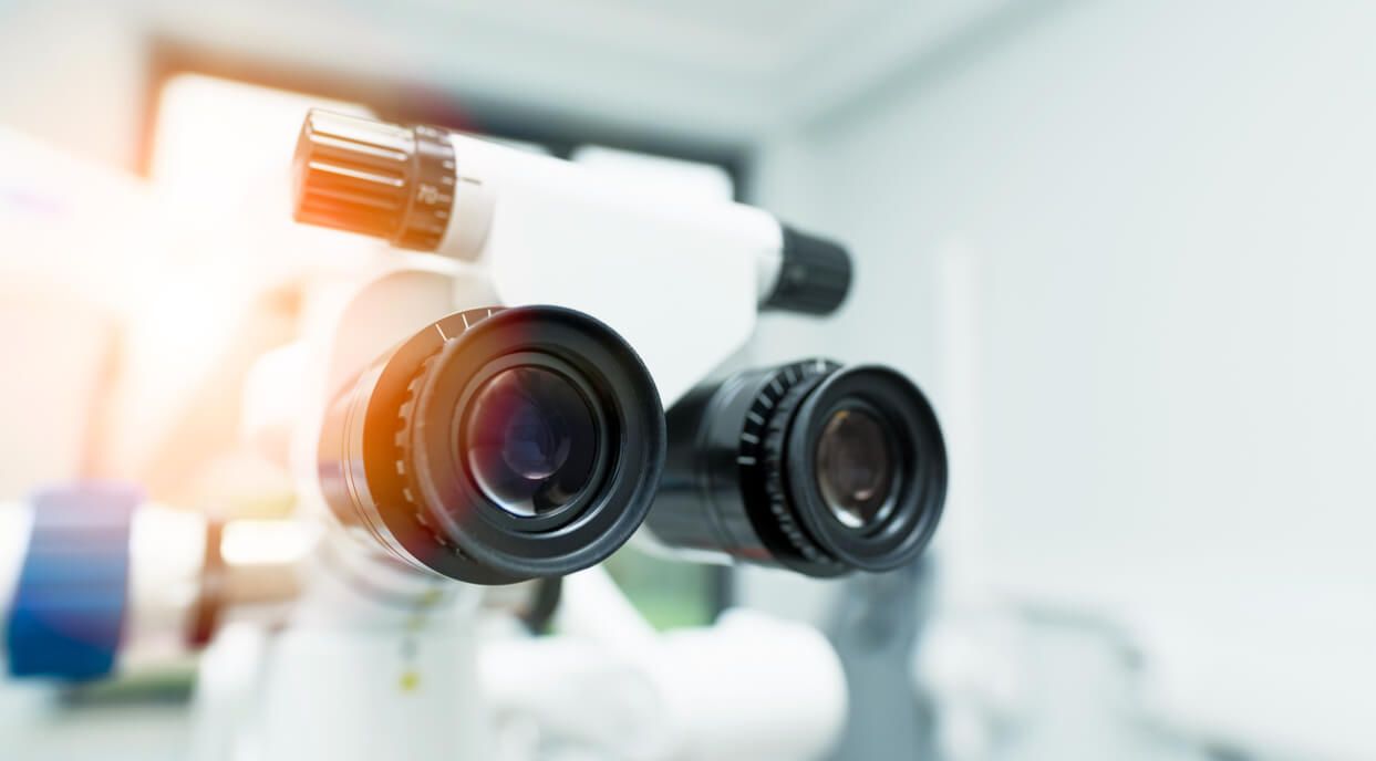 Dental endodontic binocular microscope