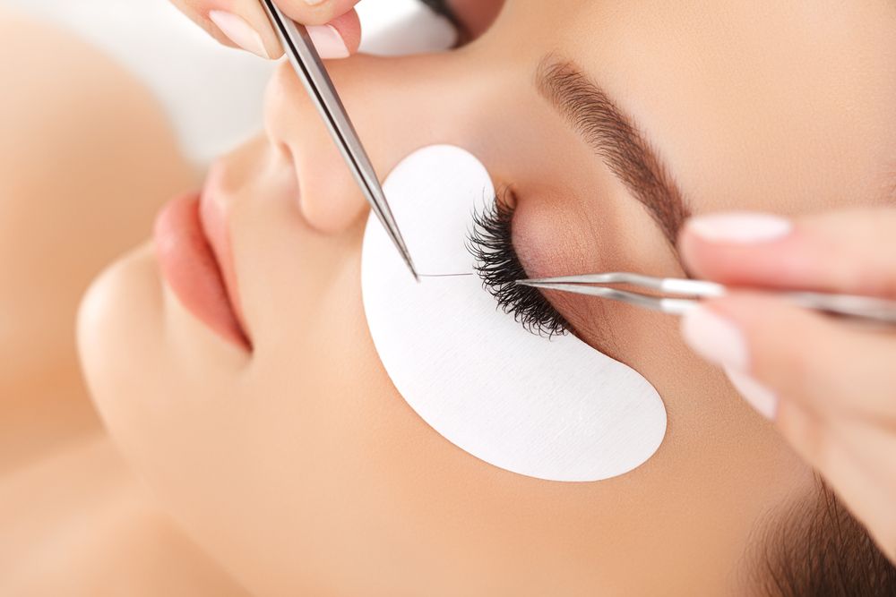 Eyelash, Extension