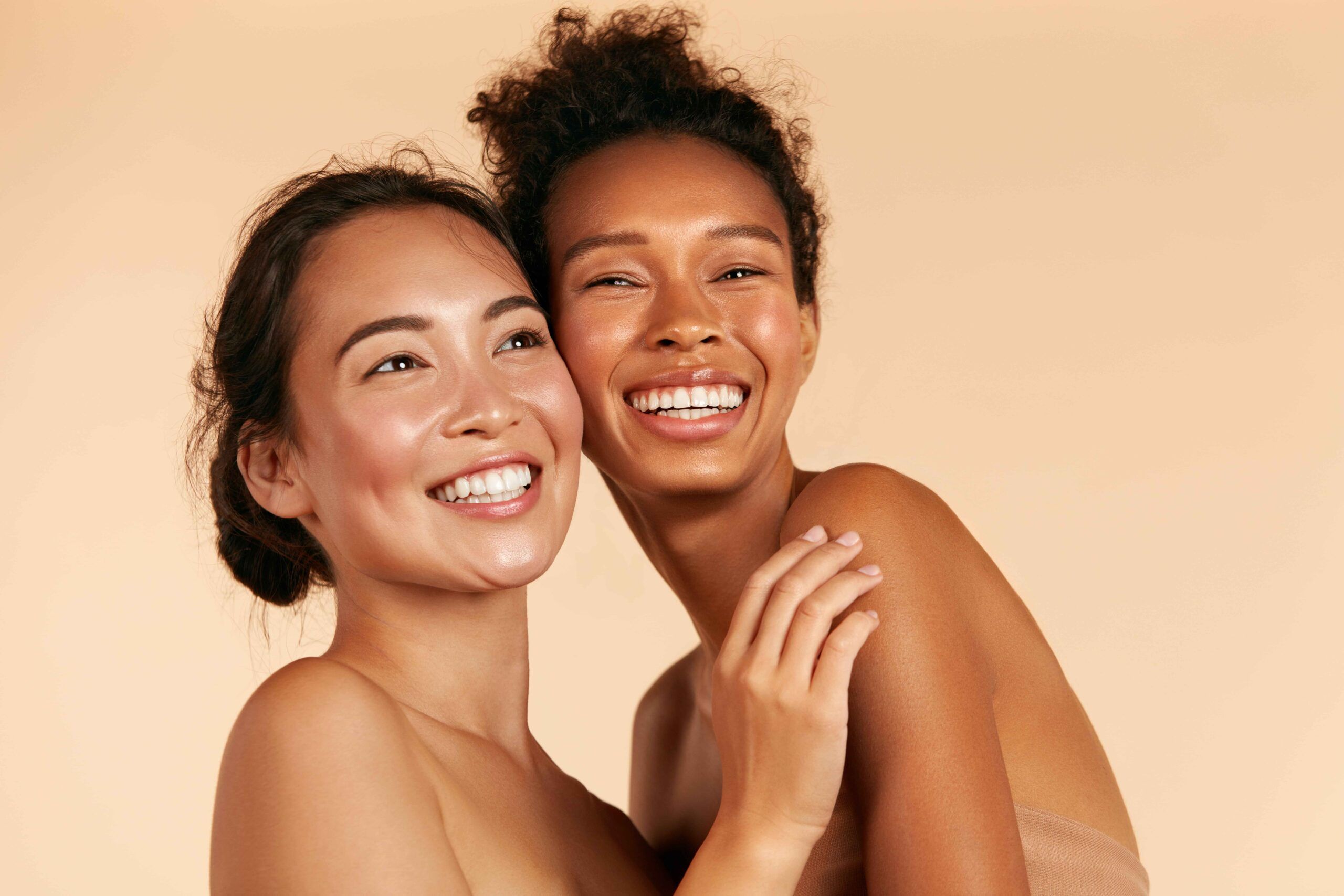 Smiling women with perfect face skin and natural makeup