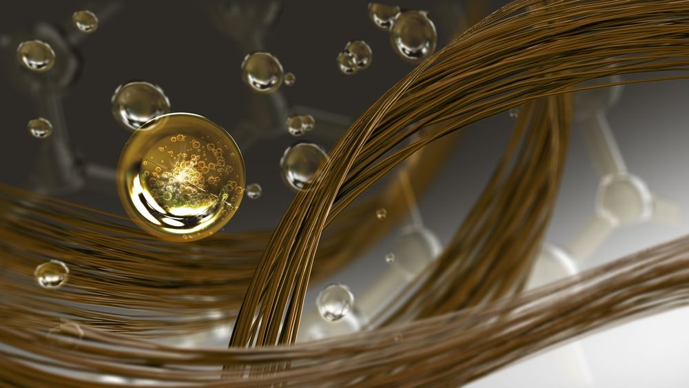 Nourish the hair from the roots and adjust the hair